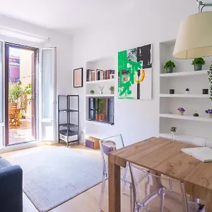 Centrale-loreto Con Terrazzo Appartamento Milano